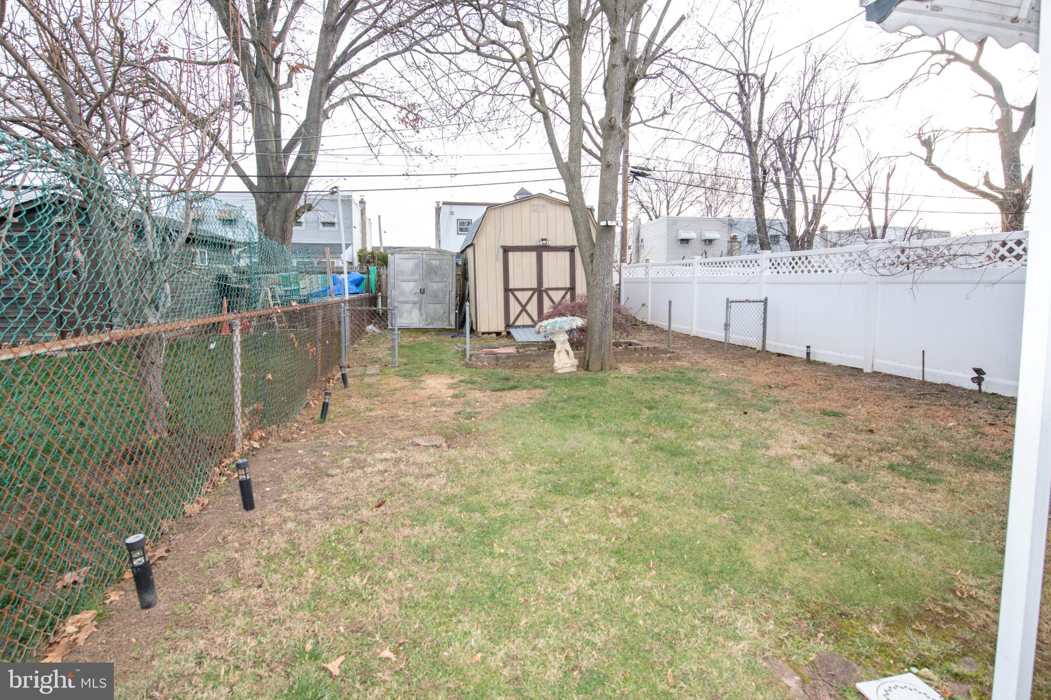 2849 Welsh Road Philadelphia, PA 19152 - Photo 34 of 36 Spacious backyard with potential for creativity.