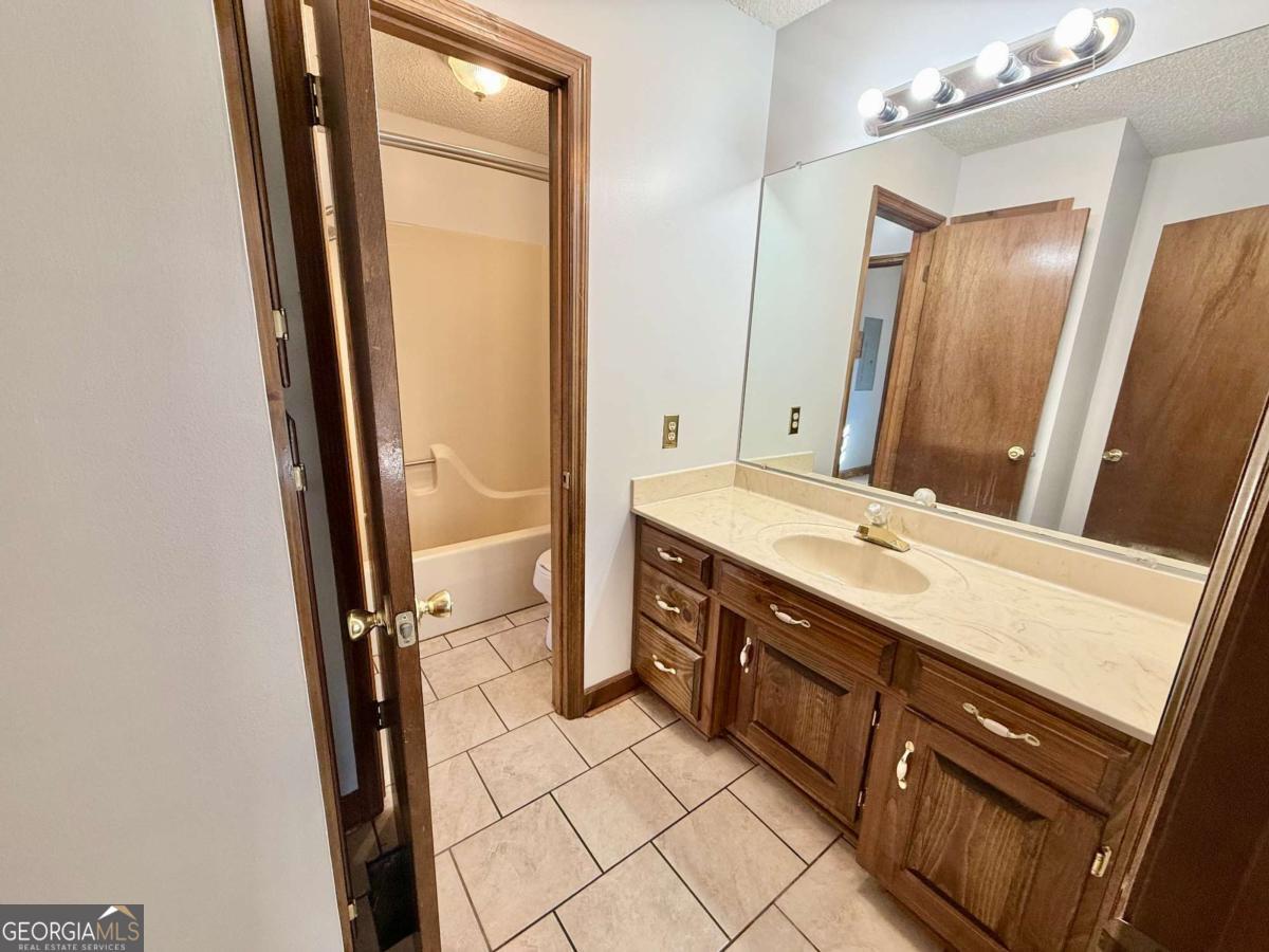 1504 West Golden Road Tifton, GA 31794 - Photo 11 of 34