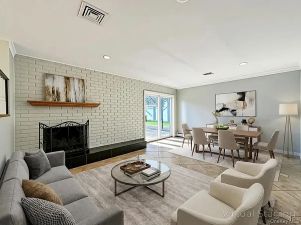 $874,999 | 18 Lloyd Lane, Nesconset, NY 11767