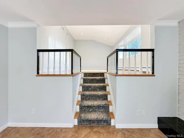 $874,999 | 18 Lloyd Lane, Nesconset, NY 11767