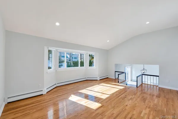 $874,999 | 18 Lloyd Lane, Nesconset, NY 11767