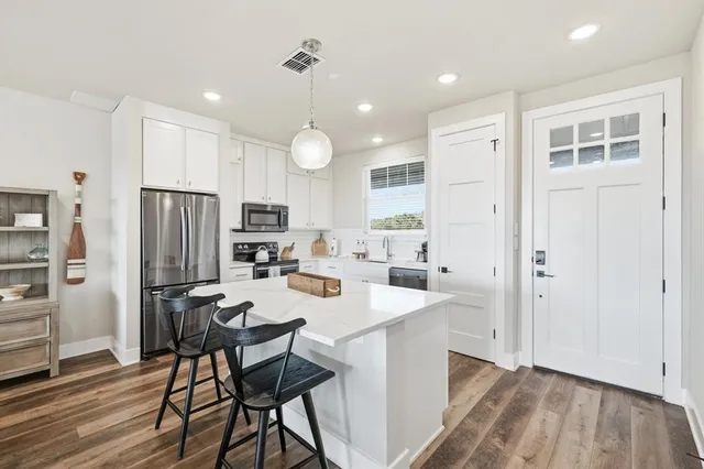 $555,000 | 3412 Scenic Point Road, Unit 101, Graford, TX 76449