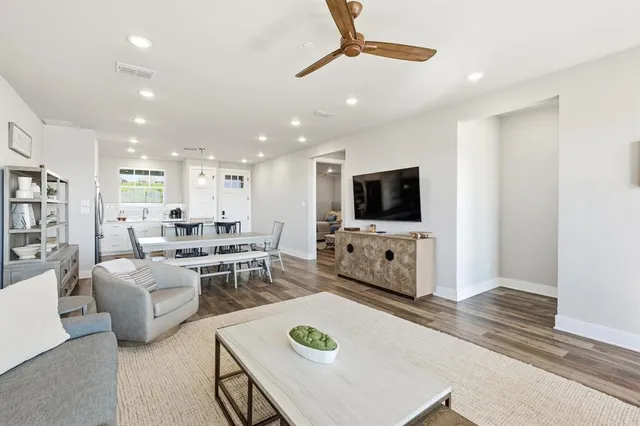 $555,000 | 3412 Scenic Point Road, Unit 101, Graford, TX 76449