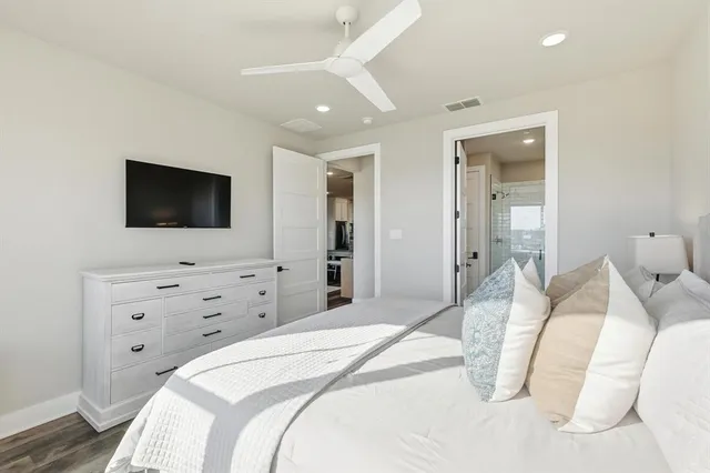 $555,000 | 3412 Scenic Point Road, Unit 101, Graford, TX 76449