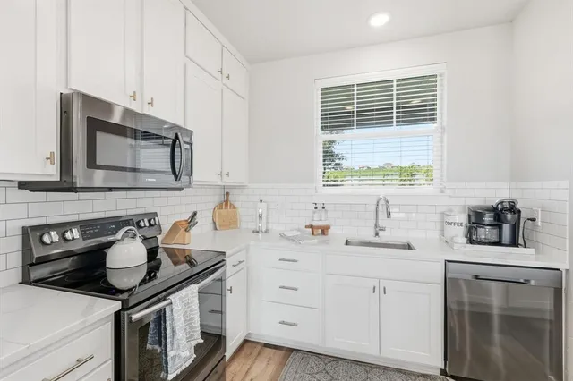 $555,000 | 3412 Scenic Point Road, Unit 101, Graford, TX 76449