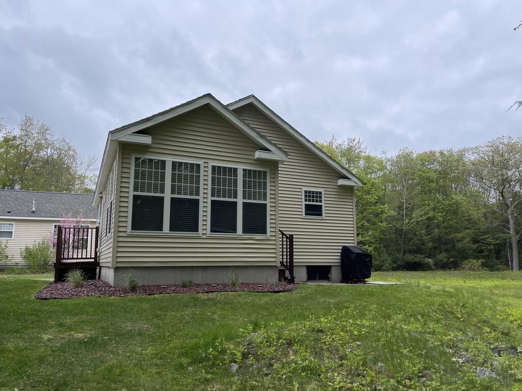 412 Post Road, Unit 253 Wells, ME 04090 - Photo 18 of 32 18 Side Yard