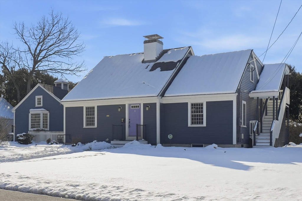 11 West Bradstreet Road North Andover, MA 01845 - Photo 39 of 42 a house view with a outdoor space