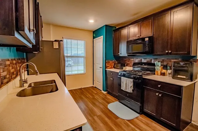 $167,900 | 1141 Avalon Drive, Crandall, TX 75114