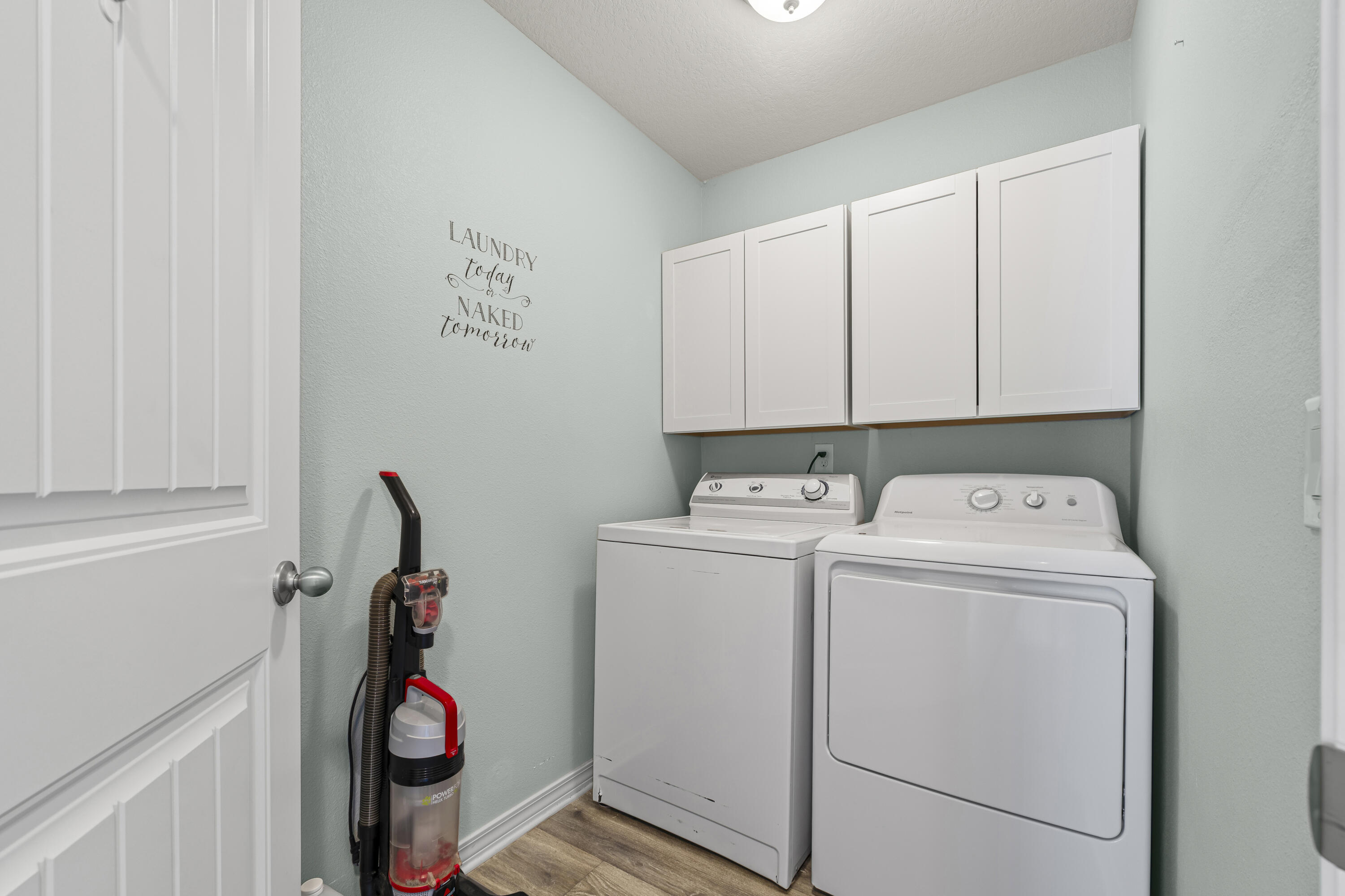 2383 Andorra Street Navarre, FL 32566 - Photo 12 of 57