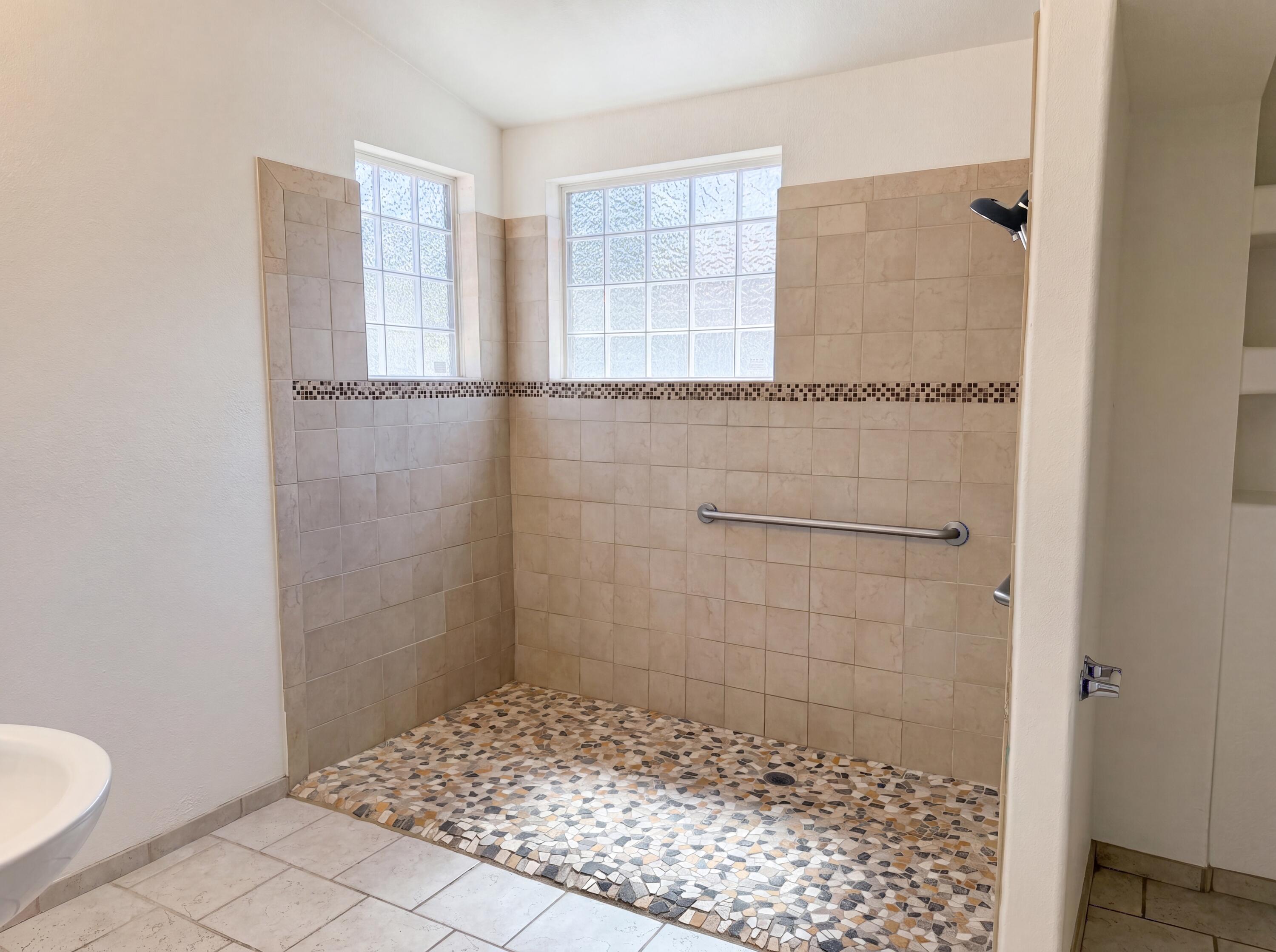 345 Peaceful Meadows Drive Northeast Rio Rancho, NM 87144 - Photo 9 of 17 Gallery Image 9