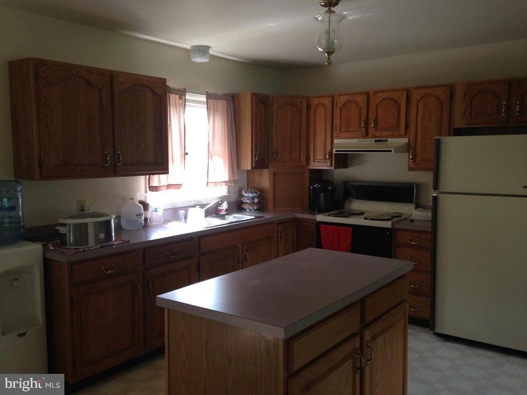 14 Landis Road Ephrata, PA 17522 - Photo 12 of 20 Gallery Image 12