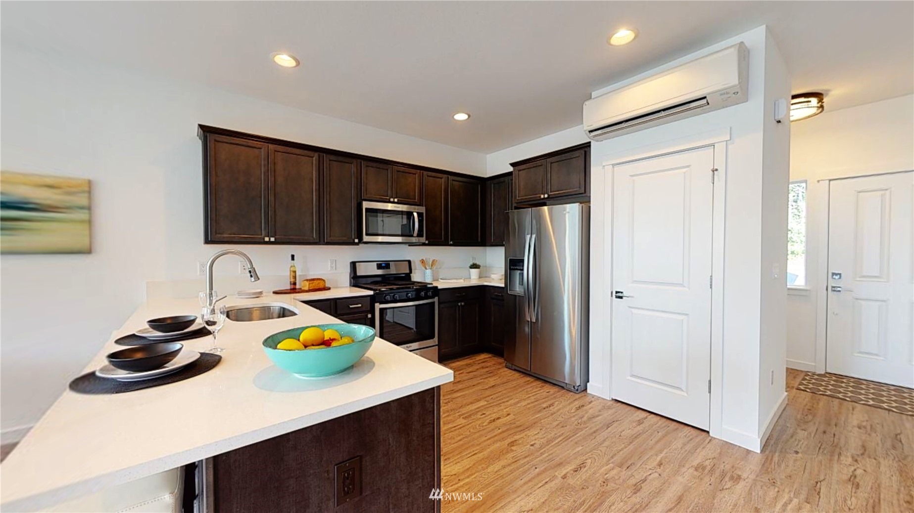 304 South 48th Court, Unit 17 Renton, WA 98055 - Photo 6 of 25 Gallery Image 6