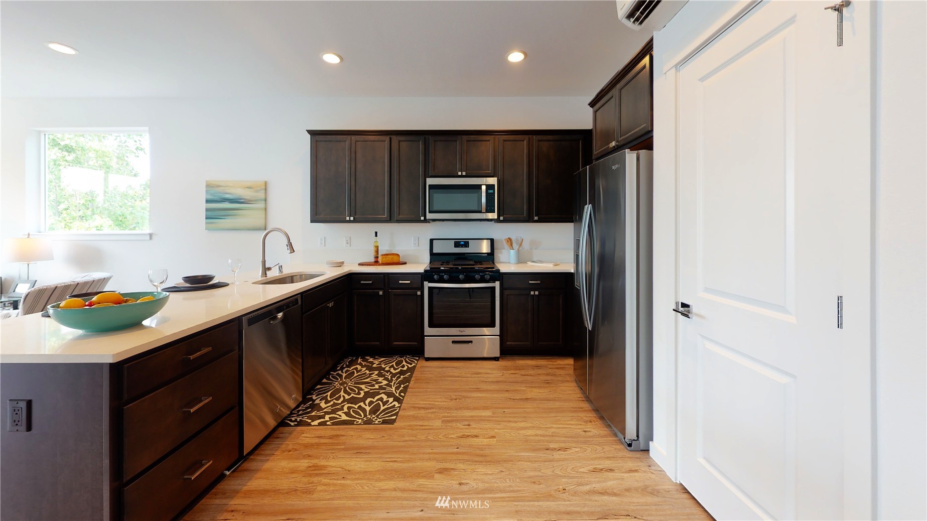 304 South 48th Court, Unit 17 Renton, WA 98055 - Photo 7 of 25 Gallery Image 7