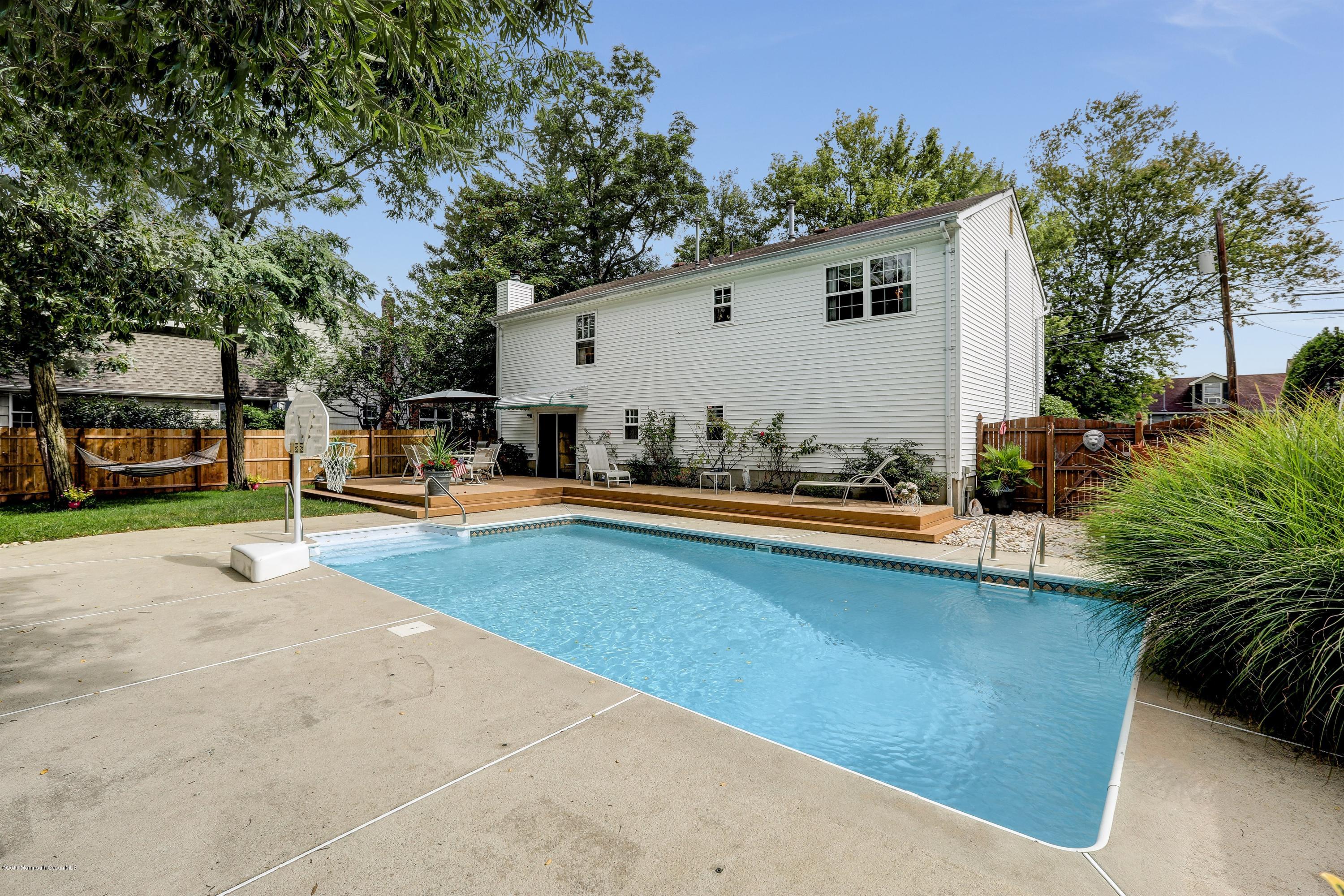 025_Pool[1]