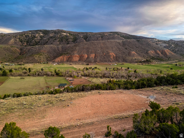 8094 West Red Cloud Loop Road Vernal, UT 84078 - Photo 5 of 35 Twilight views over the southern view