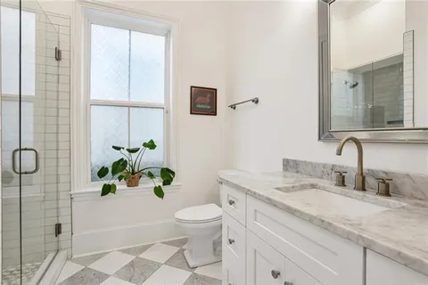 $1,275,000 | 5611 Annunciation Street, New Orleans, LA 70115