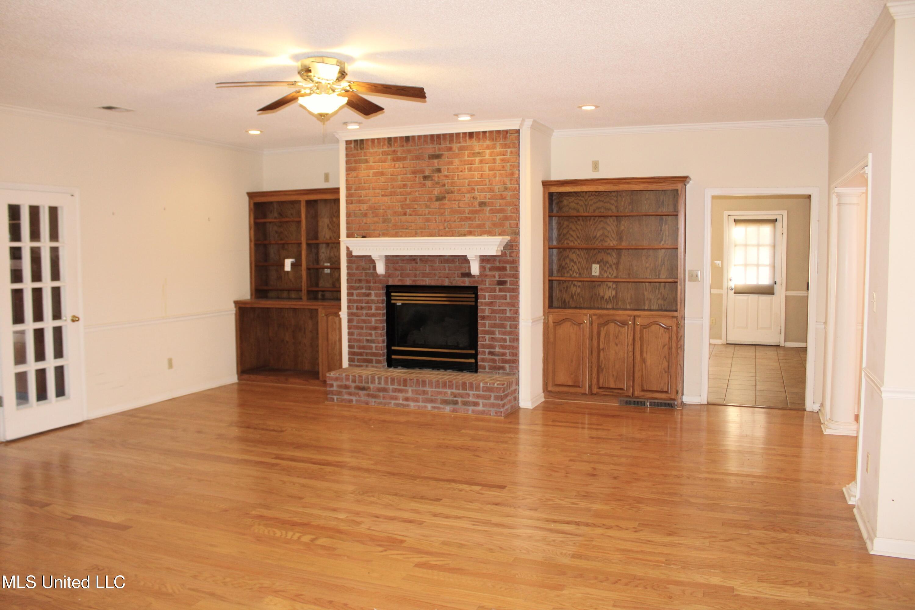 7952 Hunters Bend Cove Olive Branch, MS 38654 - Photo 9 of 36 Great Room