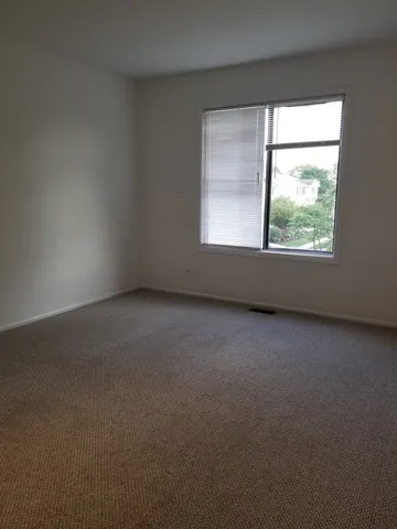 $2,250 | 333 Jefferson Court, Vernon Hills, IL 60061