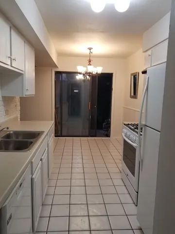 $2,250 | 333 Jefferson Court, Vernon Hills, IL 60061