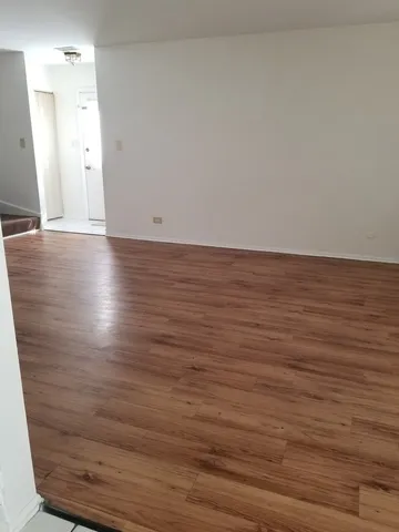 $2,250 | 333 Jefferson Court, Vernon Hills, IL 60061