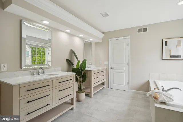 $745,000 | 51 Knickerbocker Lane, Malvern, PA 19355