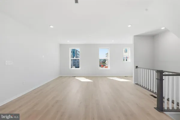 $4,650 | 19712 Sepia Square, Ashburn, VA 20147