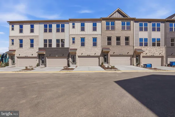 $4,650 | 19712 Sepia Square, Ashburn, VA 20147