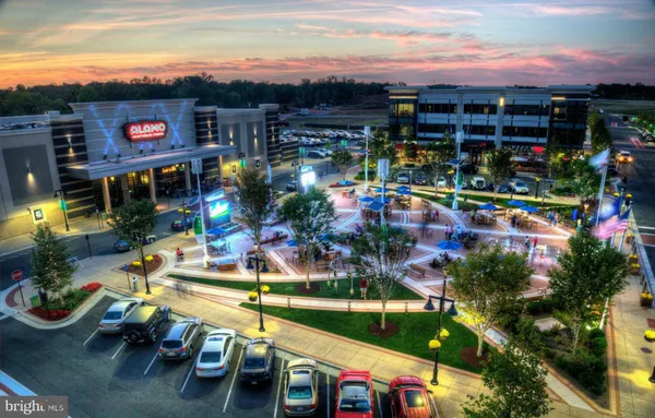 $4,650 | 19712 Sepia Square, Ashburn, VA 20147