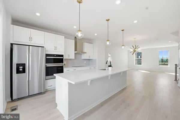 $4,650 | 19712 Sepia Square, Ashburn, VA 20147
