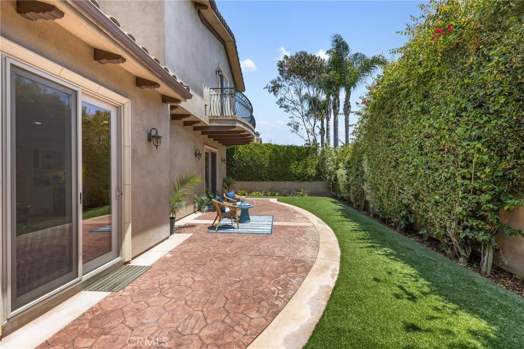 2012 Robinson Street Redondo Beach, CA 90278 - Photo 15 of 55