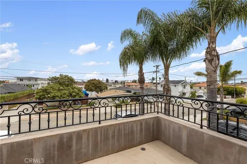 $2,800,000 | 2012 Robinson Street, Redondo Beach, CA 90278
