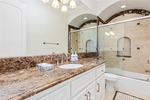 $2,800,000 | 2012 Robinson Street, Redondo Beach, CA 90278