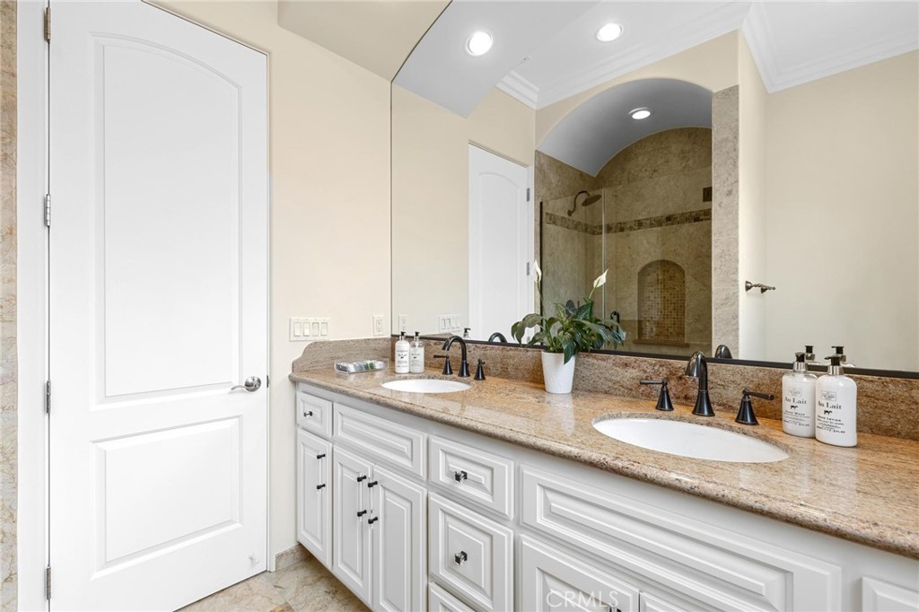 2012 Robinson Street Redondo Beach, CA 90278 - Photo 40 of 55