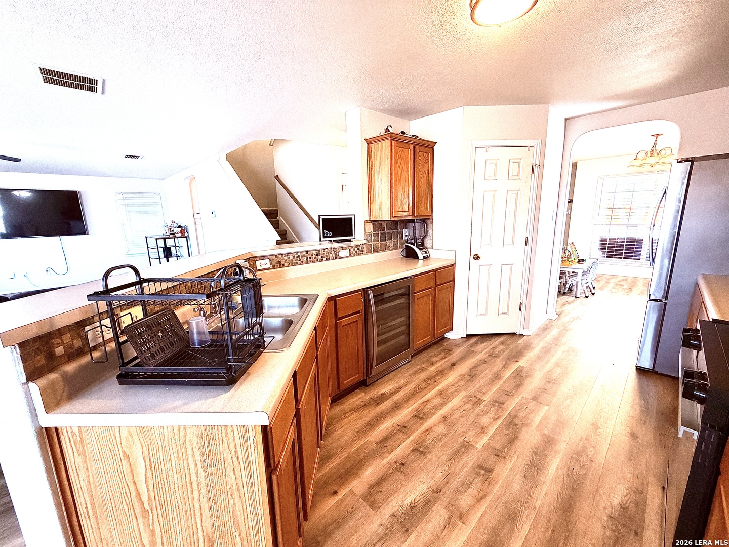 422 Abigail Converse, TX 78109 - Photo 11 of 48