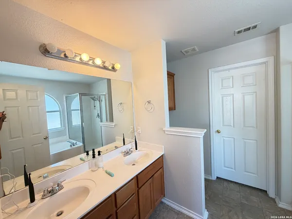 $310,000 | 422 Abigail, Converse, TX 78109