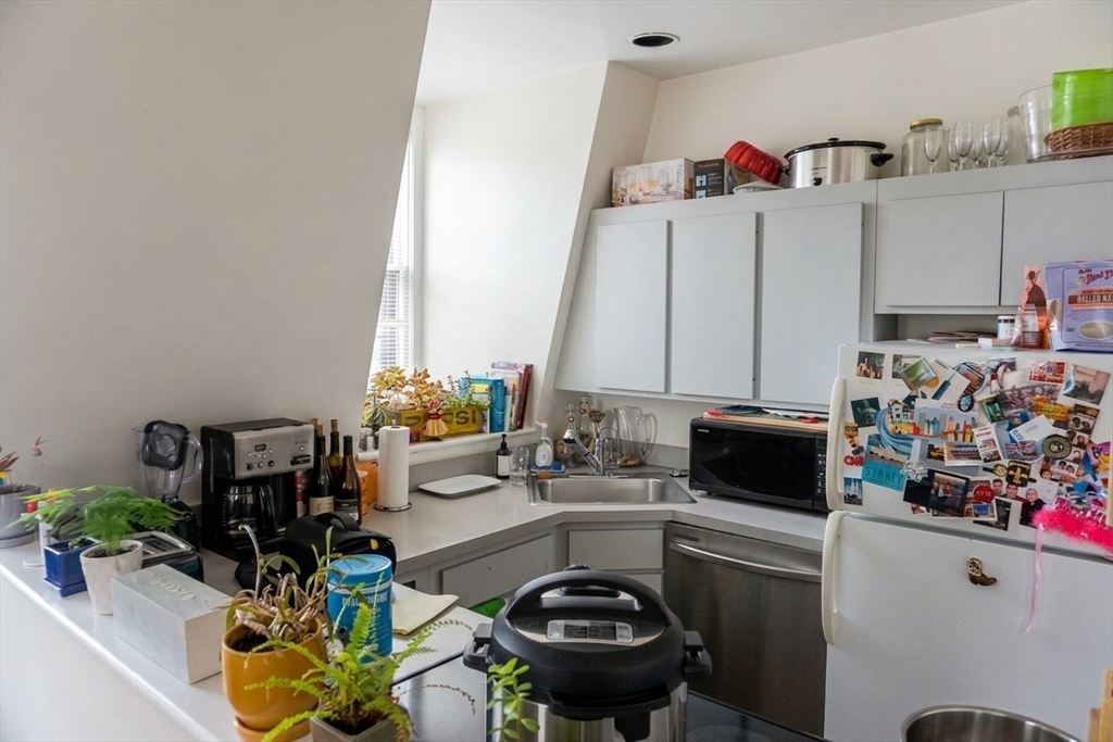 59 East Springfield Street, Unit 3 Boston, MA 02118 - Photo 6 of 10