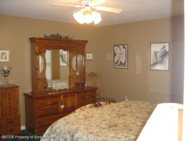 116 Maggies L 9 Road Clarks Summit, PA 18411 - Photo 8 of 15 Gallery Image 8