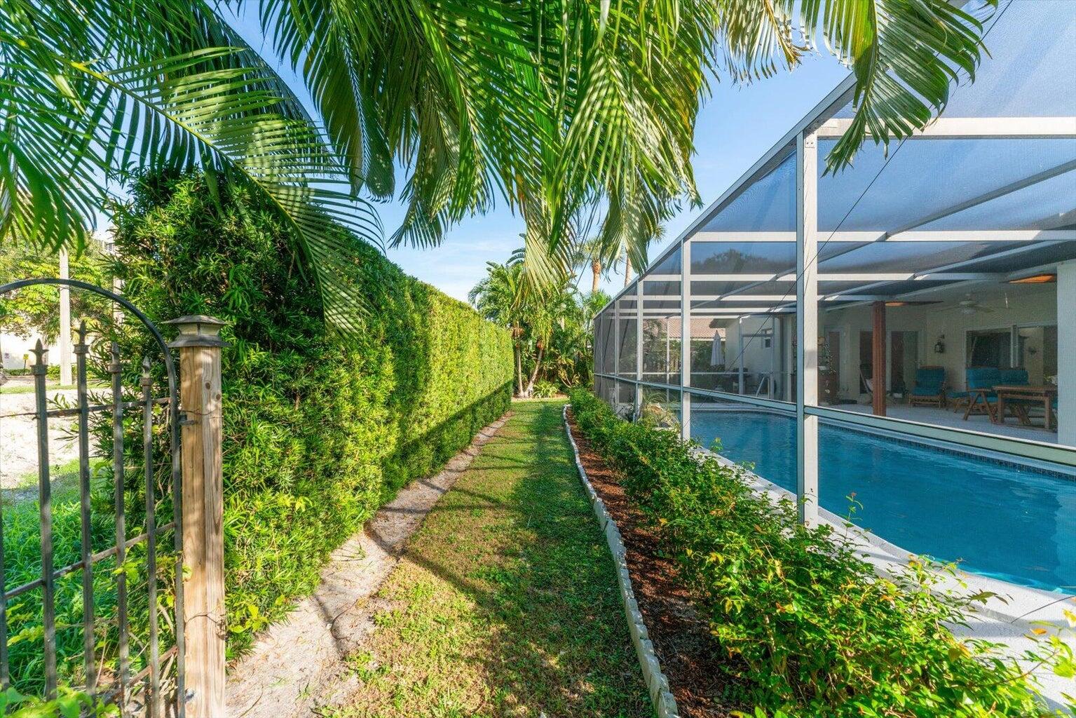 829 Northwest 7th Street Boca Raton, FL 33486 - Photo 26 of 26 back