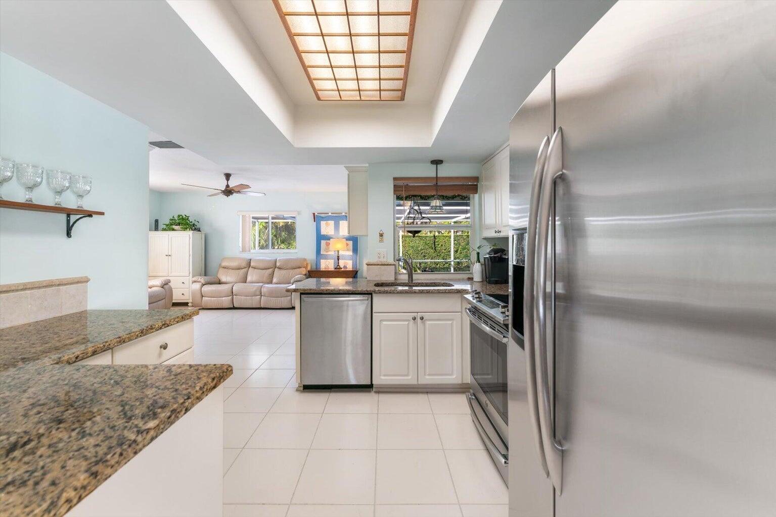 829 Northwest 7th Street Boca Raton, FL 33486 - Photo 10 of 26 kithcen