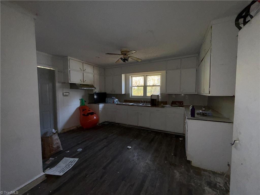 2507 East Lexington Avenue High Point, NC 27262 - Photo 12 of 17