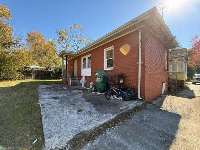 $110,000 | 2507 East Lexington Avenue, High Point, NC 27262