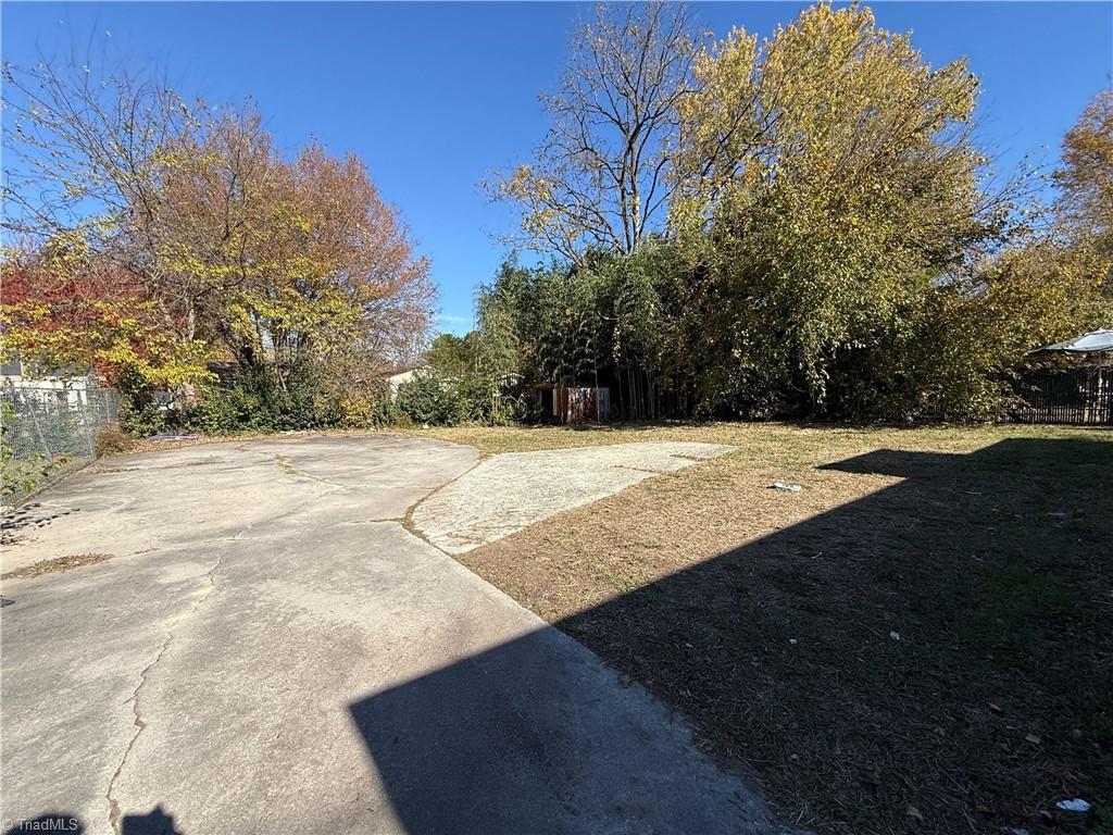 2507 East Lexington Avenue High Point, NC 27262 - Photo 16 of 17