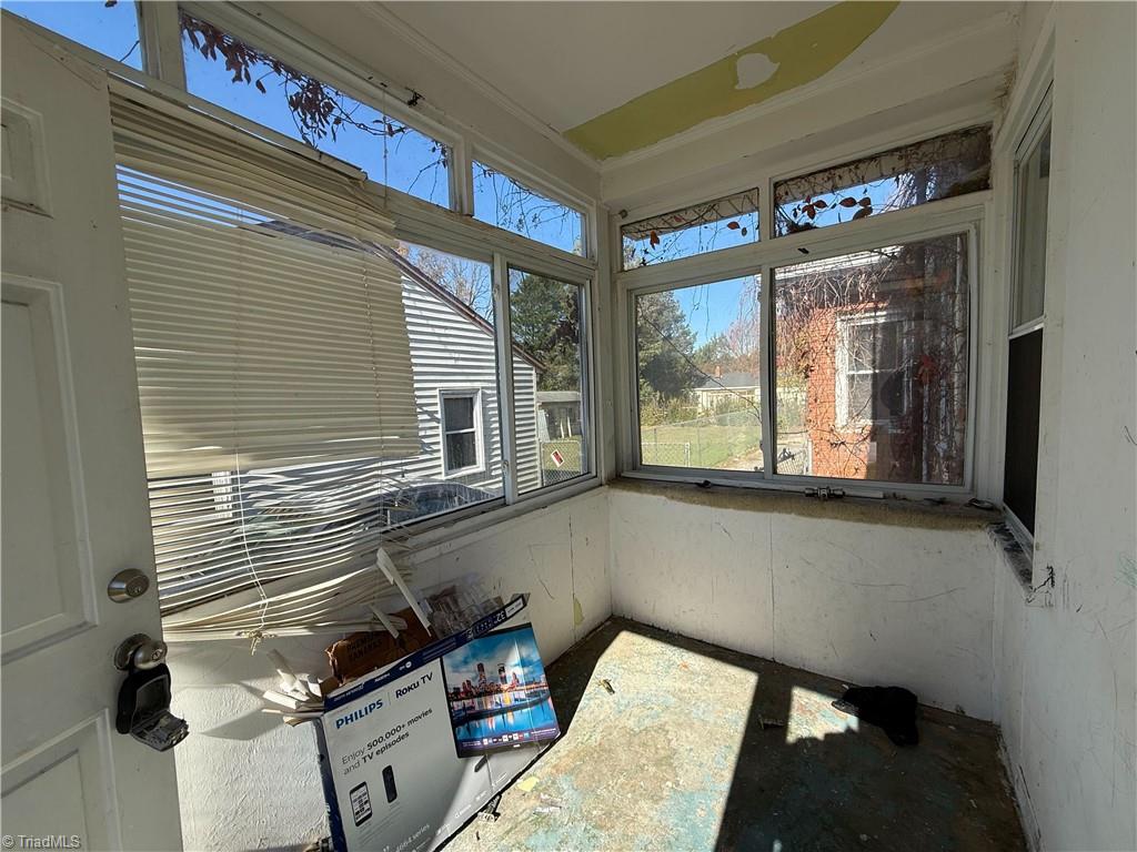 2507 East Lexington Avenue High Point, NC 27262 - Photo 3 of 17