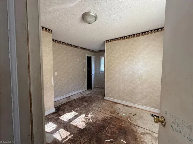 $110,000 | 2507 East Lexington Avenue, High Point, NC 27262