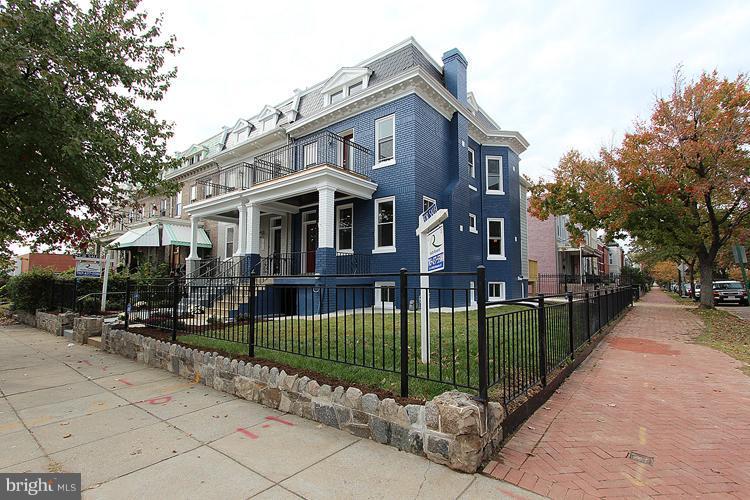 1028 7th Street Northeast Washington, DC 20002 - Photo 1 of 18 Exterior (Front)