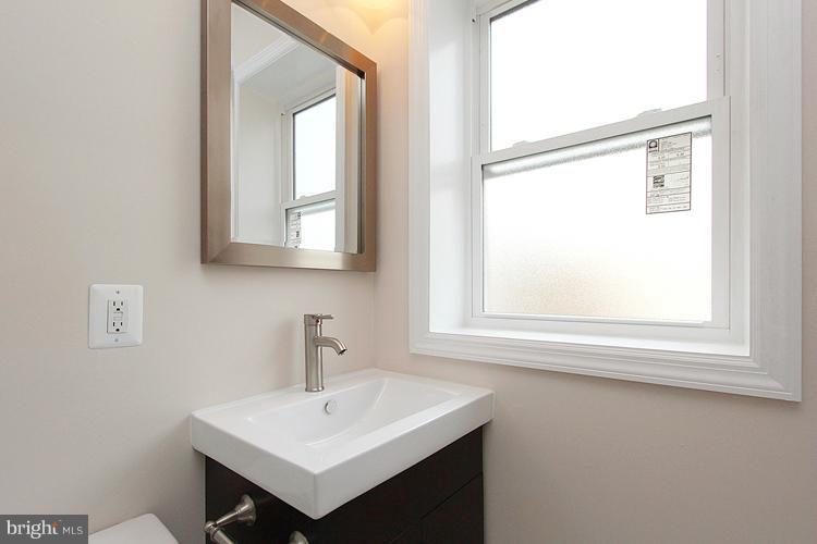 1028 7th Street Northeast Washington, DC 20002 - Photo 5 of 18 Half Bath