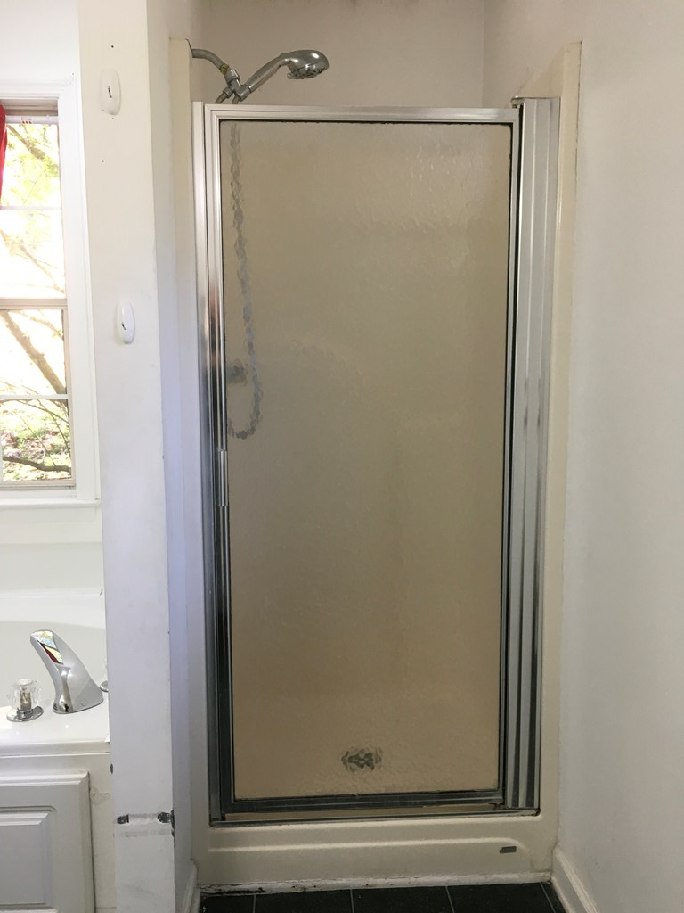 210 Riderwood Drive Dalton, GA 30721 - Photo 10 of 20 Shower