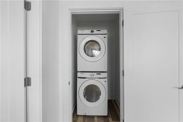 $1,800 | 2909 Peachtree Street Northeast, Unit 307, Atlanta, GA 30305