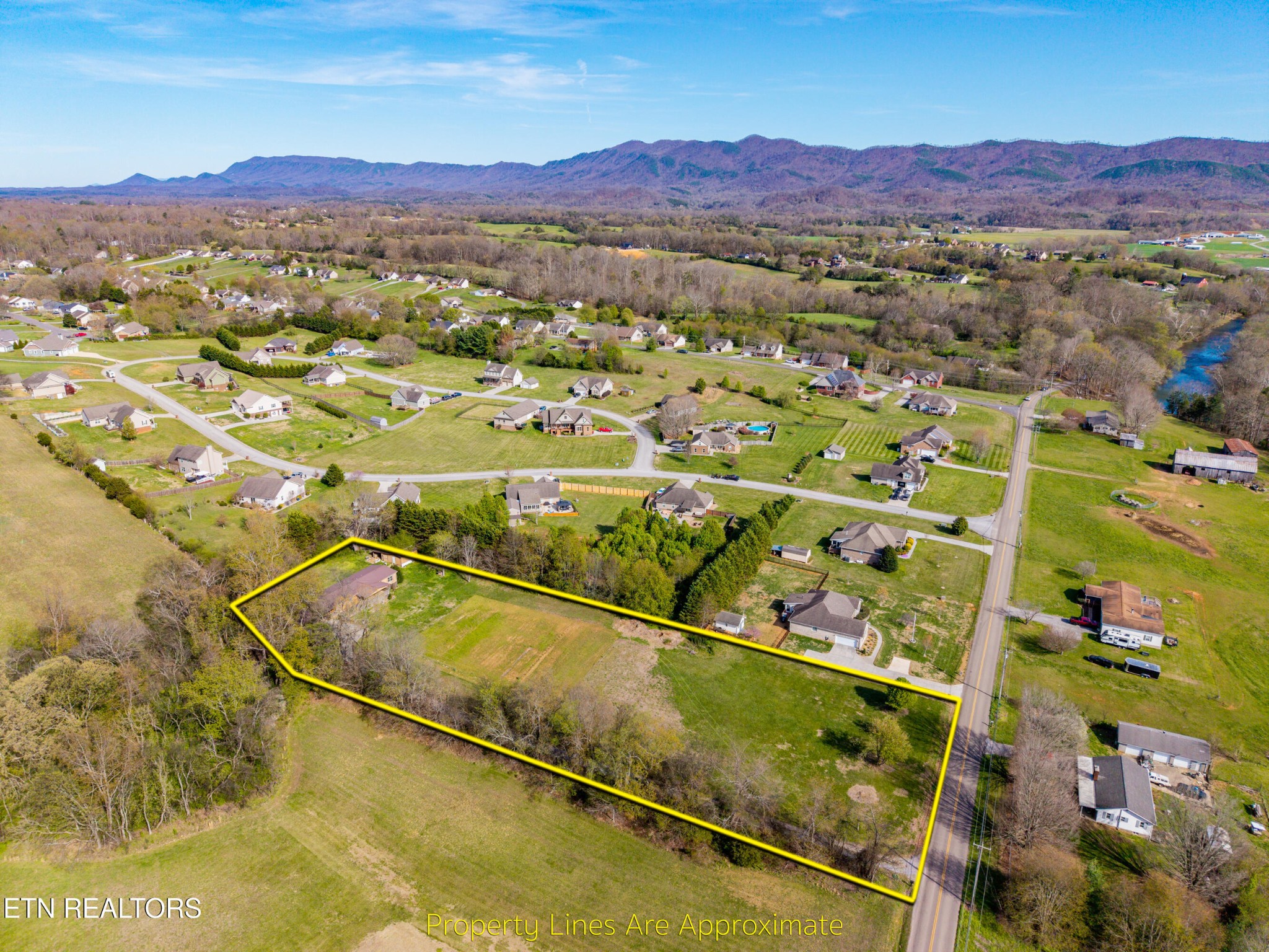 337 River Ford Road Maryville, TN 37804 - Photo 21 of 33 a view of a city