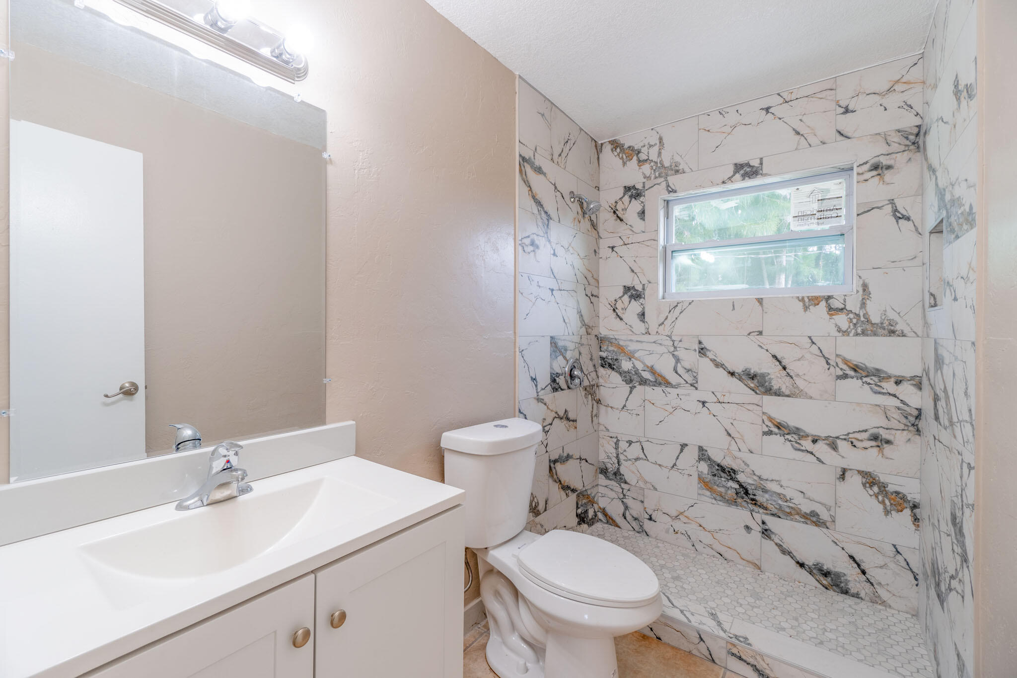 3763 Southeast Dixie Ross Street, Unit 2 Stuart, FL 34997 - Photo 14 of 24 DSC00239-HDR